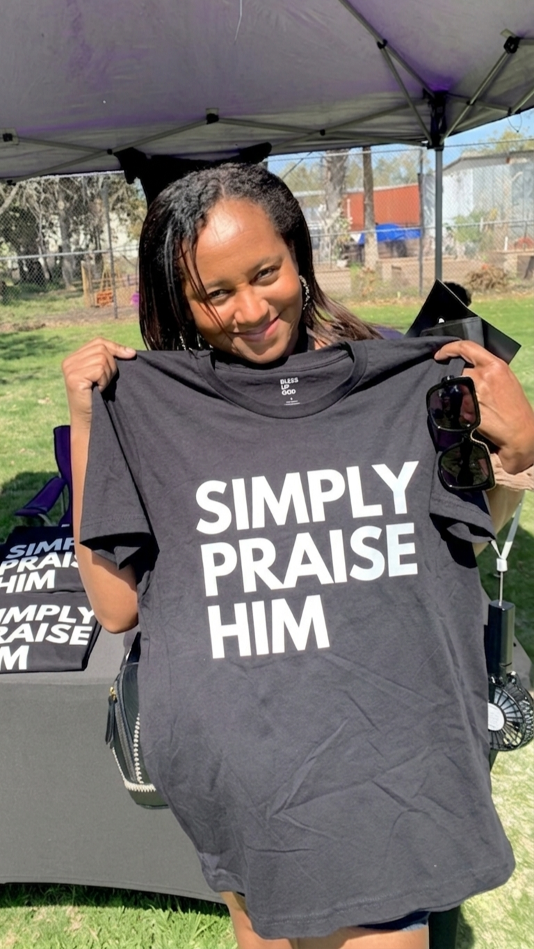 Simply Praise Him Signature Unisex Tee